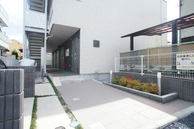 リブリ・辻のエントランス