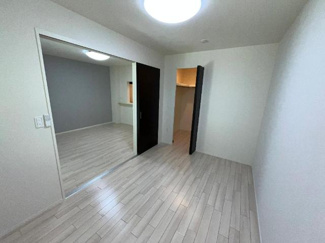 【内装】 | アヴェルラ・プラス | 室内