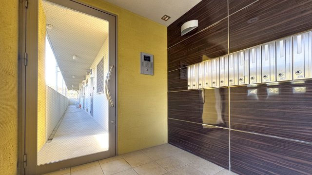 アンソレイユルーナ宮下のエントランス