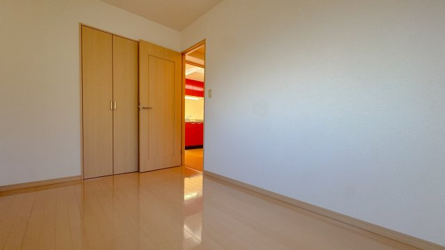 アンソレイユルーナ宮下の洋室