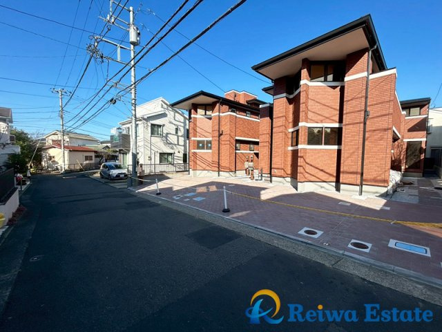 新築戸建　茅ヶ崎市浜竹3丁目の前面道路含む現地写真
