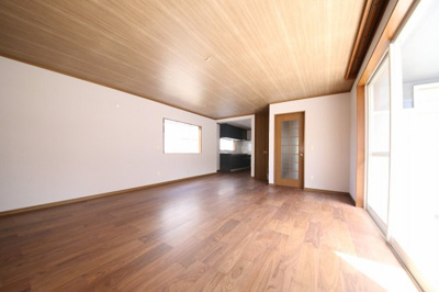 【居間・リビング】 | 久喜市南栗橋3丁目中古戸建