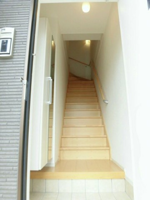 【玄関】 | メゾンミニョン