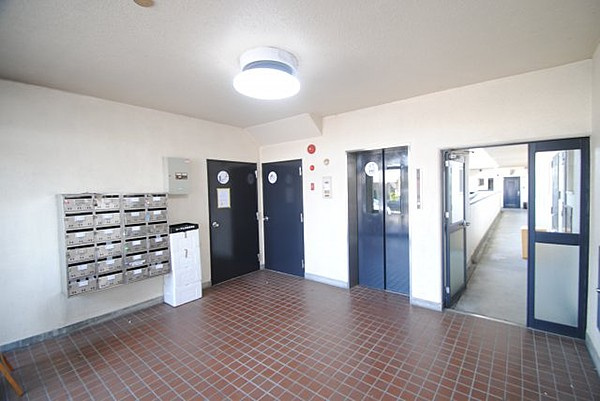 サンコーポ国分【キャンペーン対象物件】のロビー