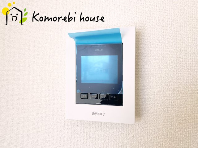 第17上尾上　新築一戸建て　Bの防犯設備|来客時も画面で確認できる安心のTVモニターフォン。お子様のお留守番や宅配対応など、忙しい毎日をしっかりサポートします。															
