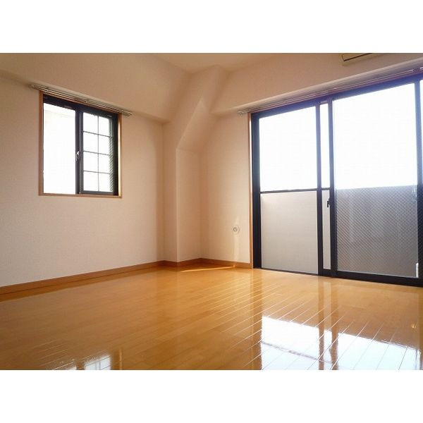 ダブルーン2井尻の居間・リビング