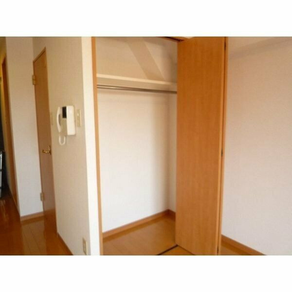 ダブルーン2井尻の収納