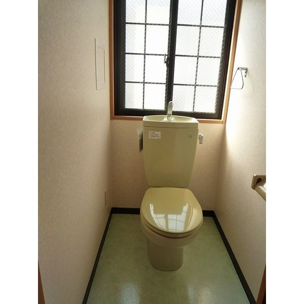 ダブルーン2井尻のトイレ