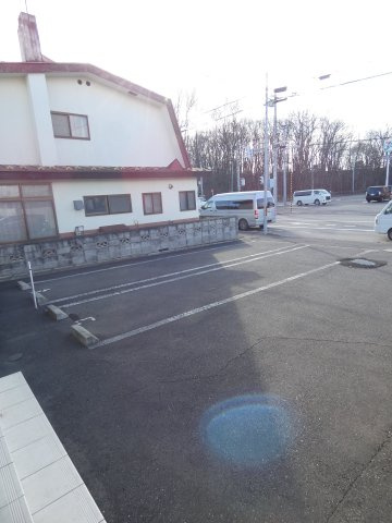 ルミエールの駐車場