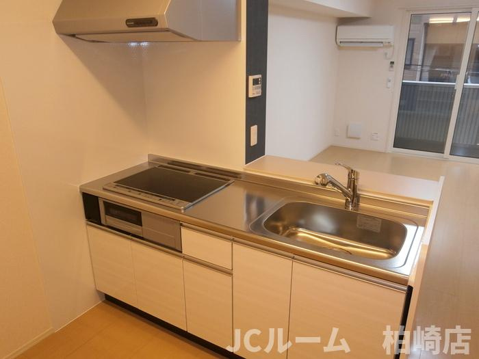 柏崎市三和町のアパートのキッチン