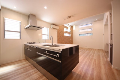 【キッチン】 | 西岡本戸建 | 使いやすいキッチンです