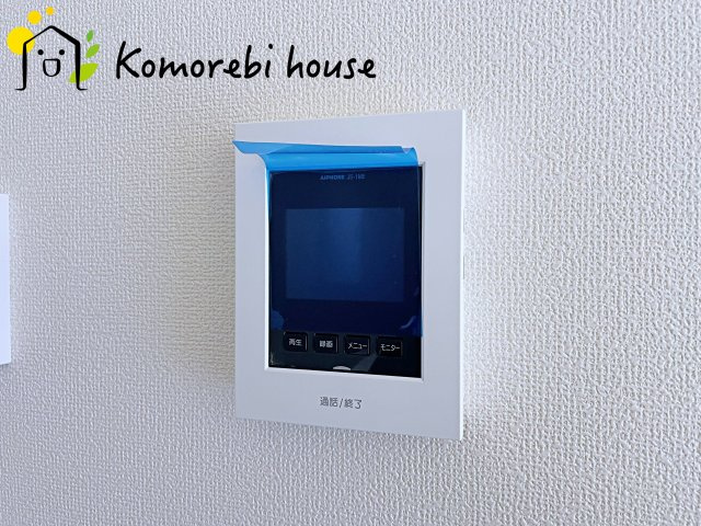 第17上尾上　新築一戸建て　Cの防犯設備|来客時も画面で確認できる安心のTVモニターフォン。録画機能も付いているの安心。忙しい毎日をしっかりサポートします。