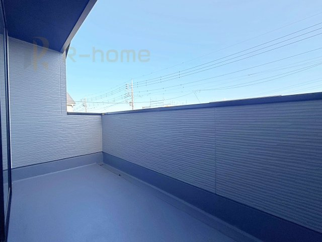 守谷市薬師台9期　新築戸建て　1号棟のバルコニー|お布団やラグなどの大きな物も干しやすい広々としたバルコニー！
