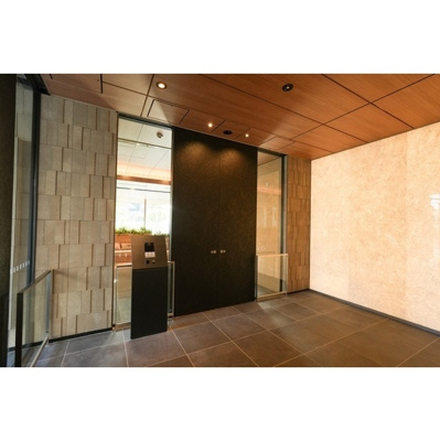 【エントランス】 | ラティエラ大鳥居