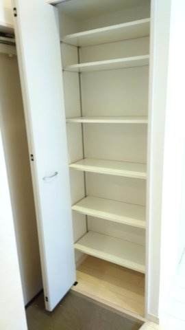 レガシィ井尻の収納