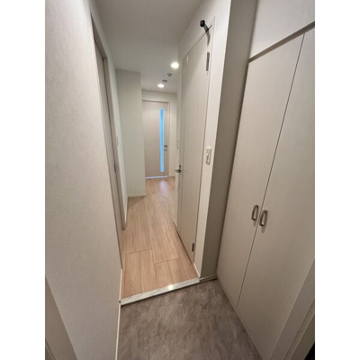 【玄関】 | スプランディッド新大阪DUE