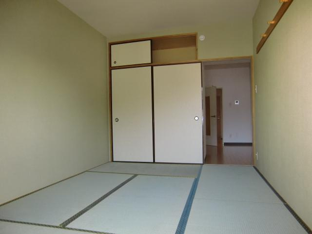 ラフォーレ中浦和の和室|和室があれば、来客や子供用のスペースとして活躍します