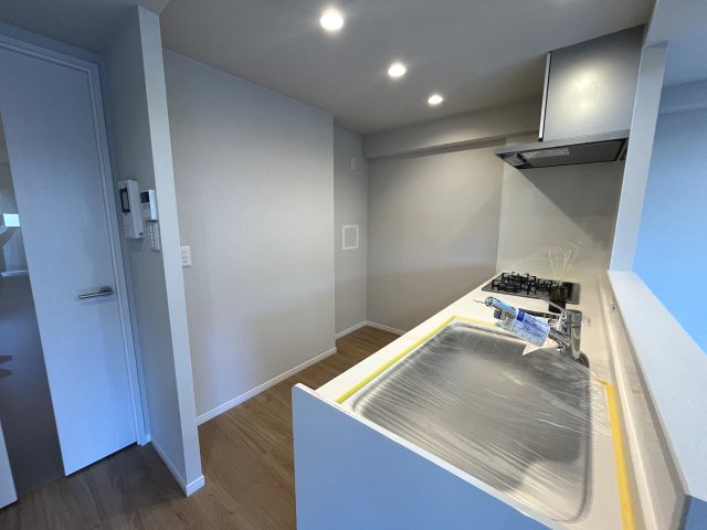 フルリノベーションマンション「ダイアパレス新所沢けやき台」のキッチン|キッチンでお料理をお楽しみください