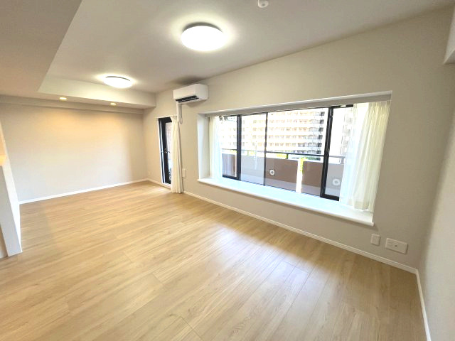 フルリノベーションマンション「ダイアパレス新所沢けやき台」の居間・リビング|おしゃれなリビングです