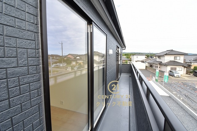 リーブルガーデン  常陸太田市馬場町　3期　1のバルコニー|日当たり良好なバルコニーです。気分転換に出るだけでも、晴れた日にお洗濯物やお布団を一気に干すのも気持ちがいい♪