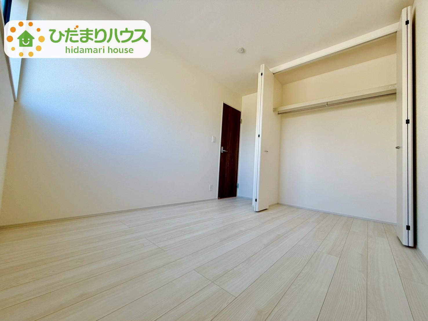 野田市中野台4期　新築戸建　4号棟の洋室|お洋服の多い女性に人気！収納力の高いクローゼット付☆彡							
