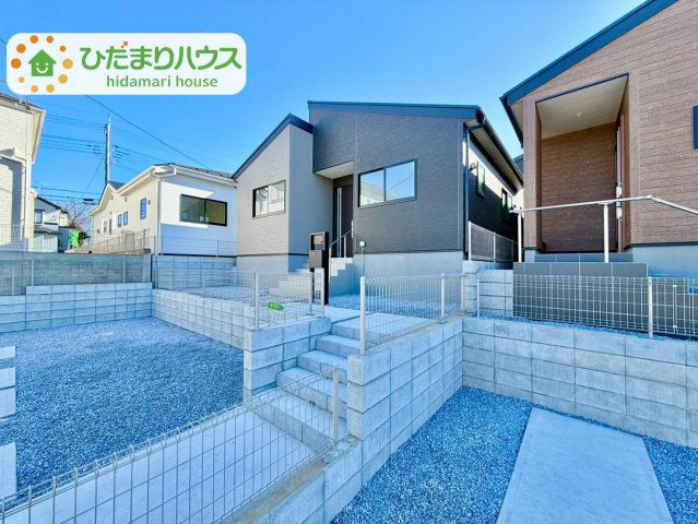 野田市中野台4期　新築戸建　4号棟の玄関