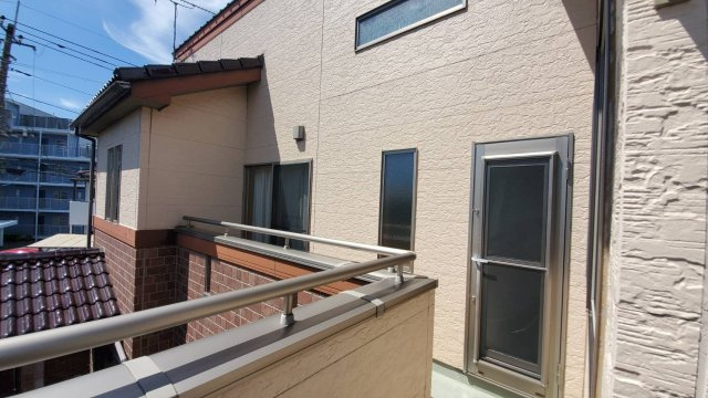 熊谷市拾六間　中古戸建　既存住宅状況調査報告書　有（インスペクション）のバルコニー