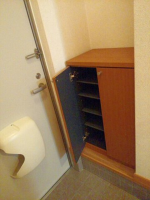 【玄関】 | エクセルシス | 明るい玄関です