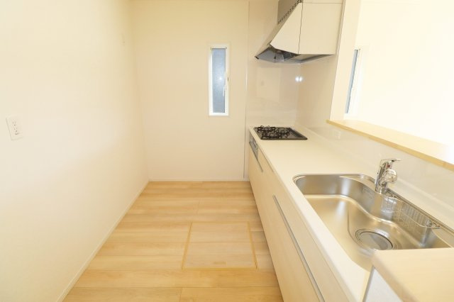 郡山市御前南５丁目　　　1号棟　　朝日が丘小学校、郡山第７中学区のキッチン