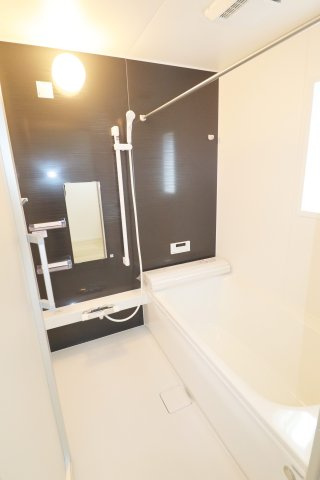 郡山市御前南５丁目　　　1号棟　　朝日が丘小学校、郡山第７中学区の浴室