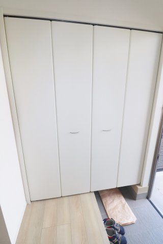 郡山市御前南５丁目　　　1号棟　　朝日が丘小学校、郡山第７中学区の玄関