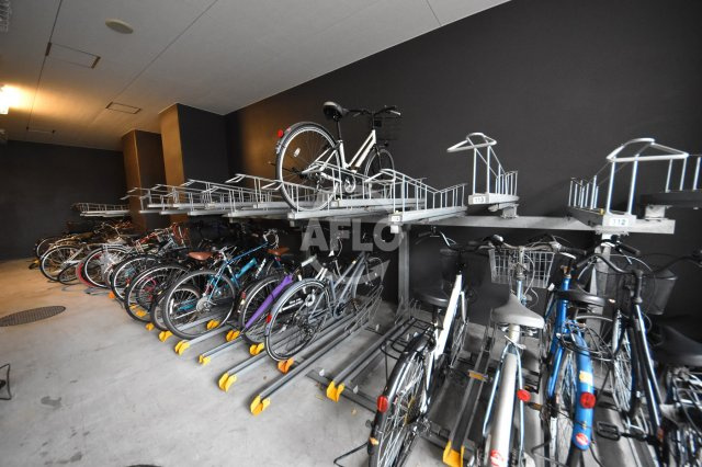 レジュールアッシュウエストレジスのその他共用部分|レジュールアッシュウエストレジス　駐輪場