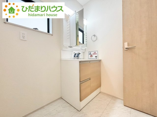 野田市中野台4期　新築戸建　5号棟の独立洗面台|シンプルで使い勝手の良い独立洗面台！					
