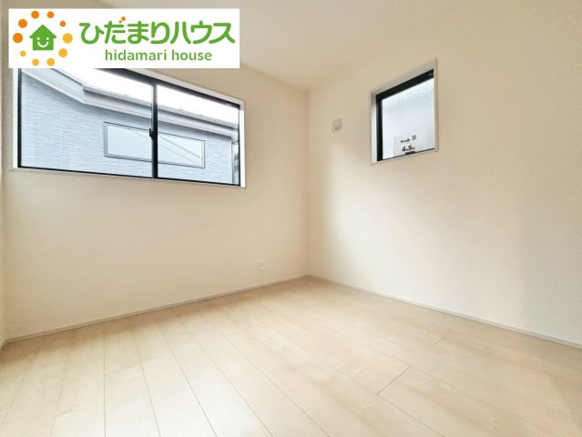 野田市中野台4期　新築戸建　5号棟の洋室|窓が多く、明るい空間を演出してくれます(*^^*)		