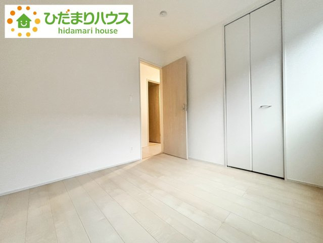 野田市中野台4期　新築戸建　5号棟の洋室|"『自分の部屋がほしいー！』と言われるのはいつだろう？
マイホームなら余裕の部屋数！子供部屋はもちろん、収納場所も多いですよ(^^)/"							
