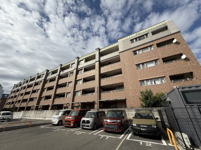 ルネフェリアス堺鳳の外観