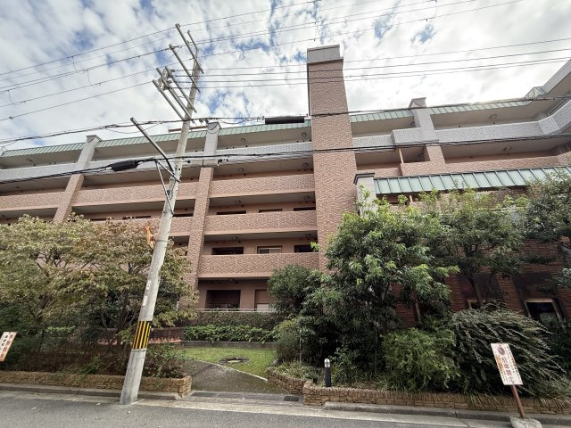 ルネフェリアス堺鳳の外観