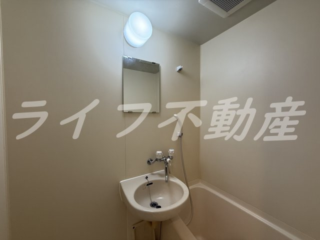 グランメール高井田の洗面所|忙しい朝には欠かせない洗面所です