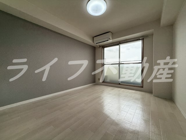 グランメール高井田の居間・リビング|階数により色が違います。