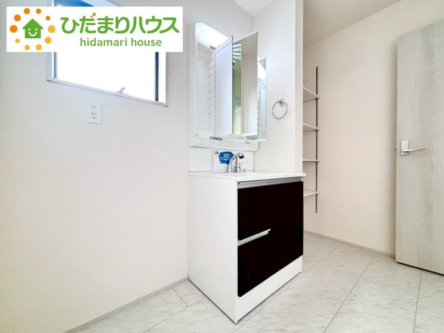 野田市中野台4期　新築戸建　6号棟の独立洗面台|収納力と機能性に優れたシャワー付き洗面化粧台！					
