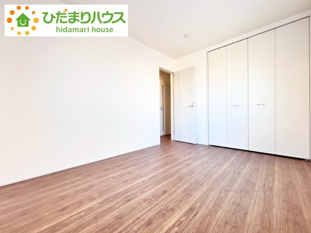 野田市中野台4期　新築戸建　6号棟の洋室|木の温もりがやさしいフローリング	(^^♪			
