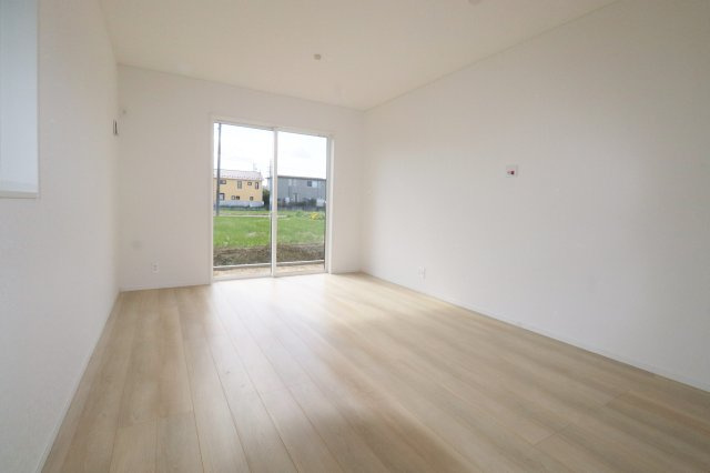 郡山市御前南５丁目　　　２号棟　　朝日が丘小学校、郡山第７中学区の居間・リビング