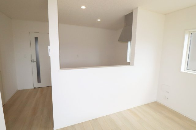 郡山市御前南５丁目　　　２号棟　　朝日が丘小学校、郡山第７中学区のキッチン