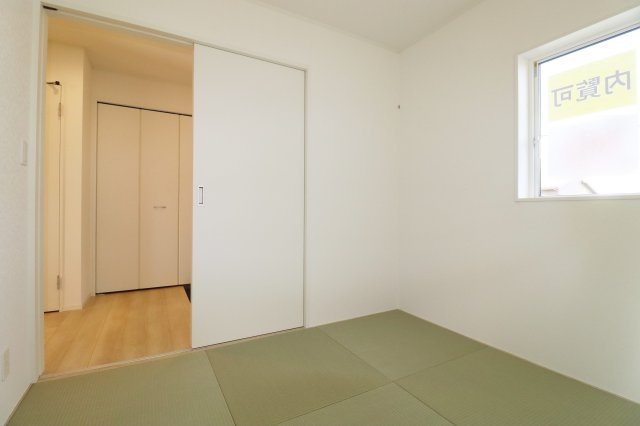 郡山市御前南５丁目　　　２号棟　　朝日が丘小学校、郡山第７中学区の和室