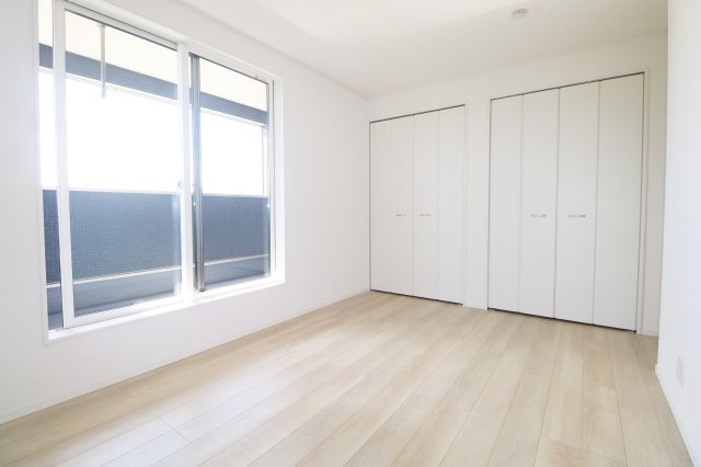 郡山市御前南５丁目　　　２号棟　　朝日が丘小学校、郡山第７中学区の洋室