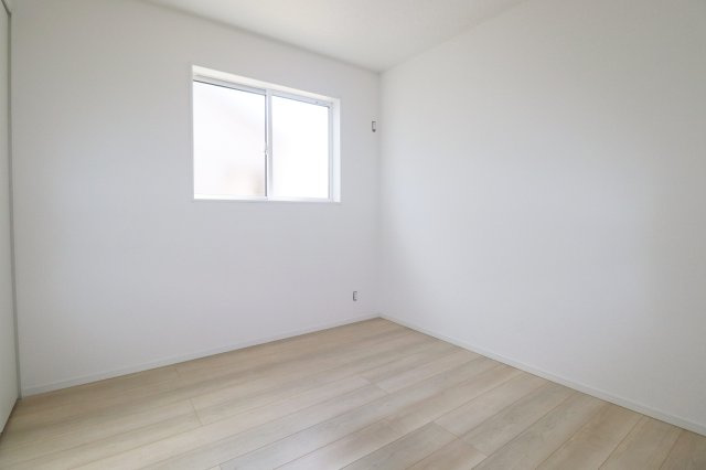 郡山市御前南５丁目　　　２号棟　　朝日が丘小学校、郡山第７中学区の洋室