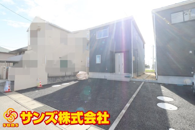 郡山市御前南５丁目　　　２号棟　　朝日が丘小学校、郡山第７中学区の外観|北西側から見た駐車場を含む外観