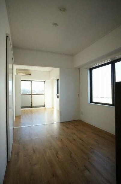 【居間・リビング】