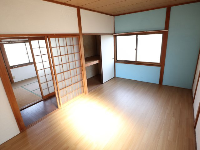 コンフォート竹原の洋室|2階洋室