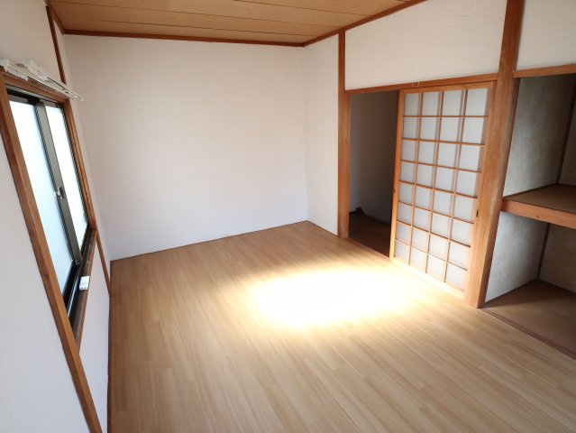 コンフォート竹原の洋室|2階洋室